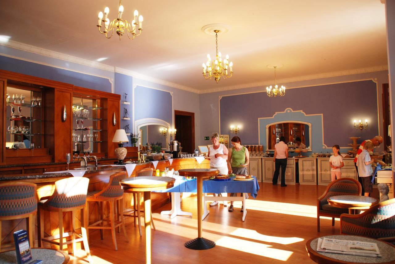 Hotel Goldener Anker Torgau Bagian luar foto