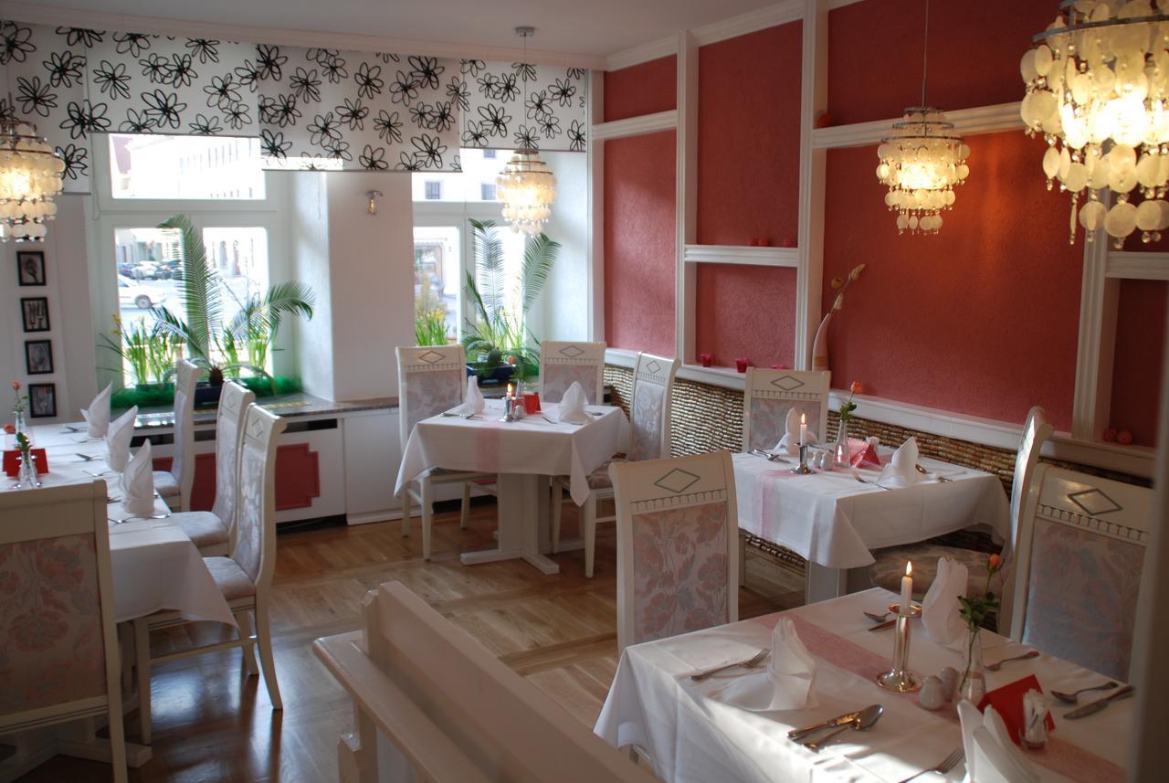 Hotel Goldener Anker Torgau Bagian luar foto