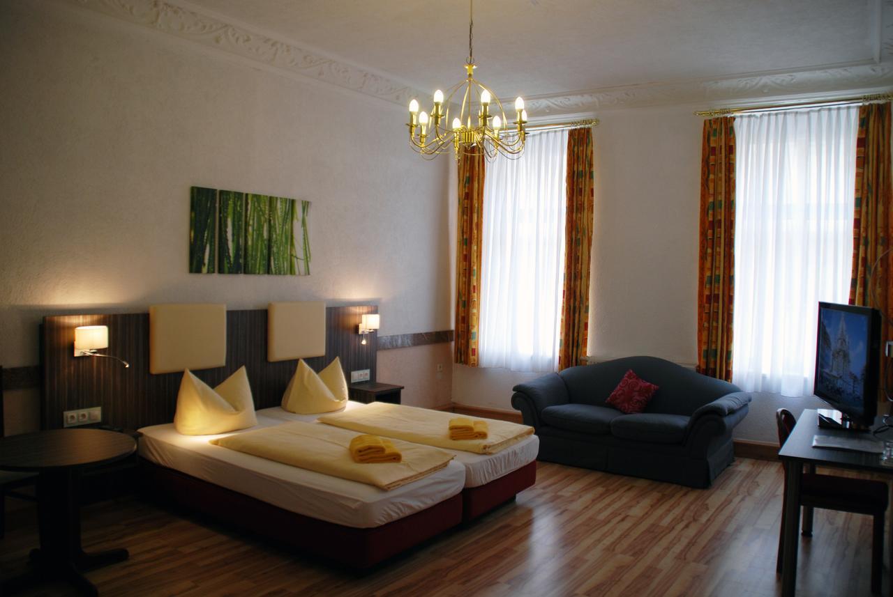 Hotel Goldener Anker Torgau Bagian luar foto