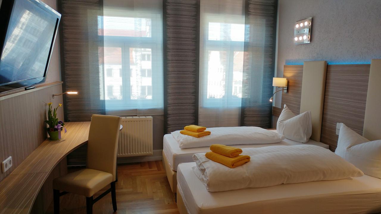 Hotel Goldener Anker Torgau Bagian luar foto