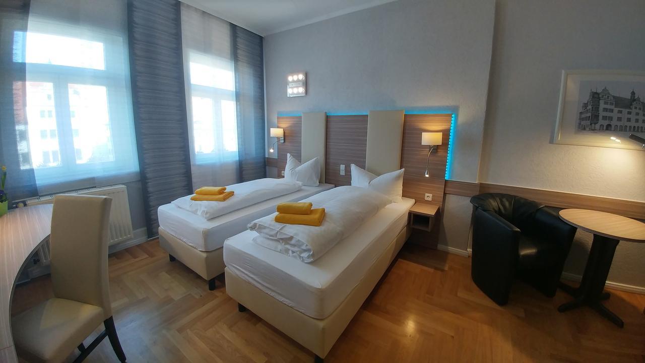 Hotel Goldener Anker Torgau Bagian luar foto